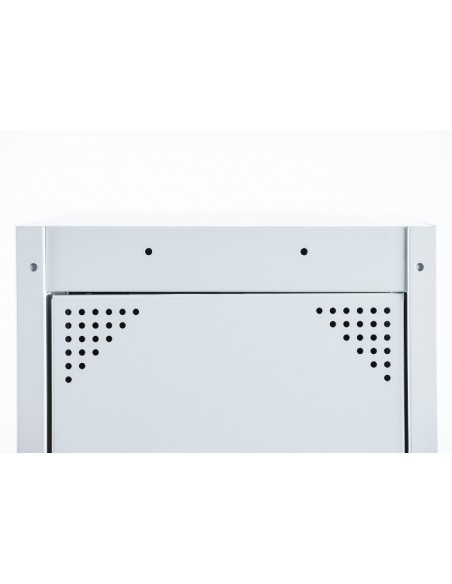 Taquilla metálica 1 puerta GRIS ancho 30cm 3 módulos. Detalle respiradero taquilla.