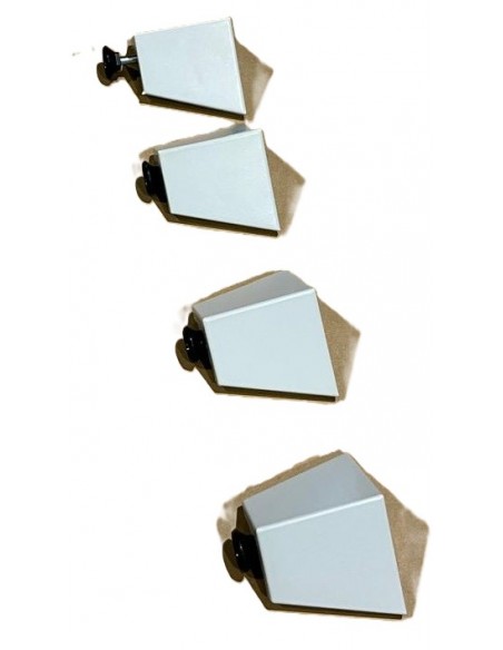 Juego de patas para taquillas desmontadas